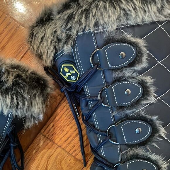 Khombu Women's Fleece Lined Boots Lace Up Rubber Toe Size 8 - Picture 4 of 9